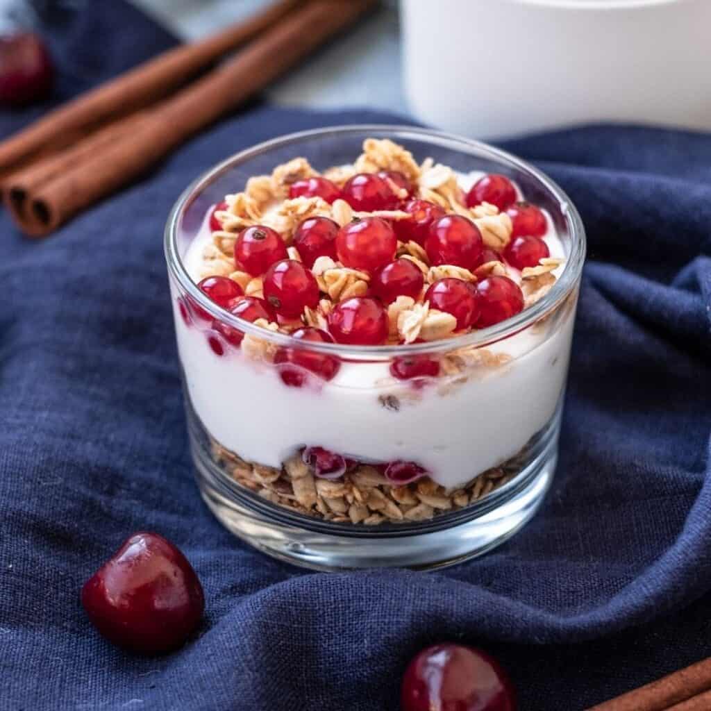 Currant Yogurt Oatmeal Parfait